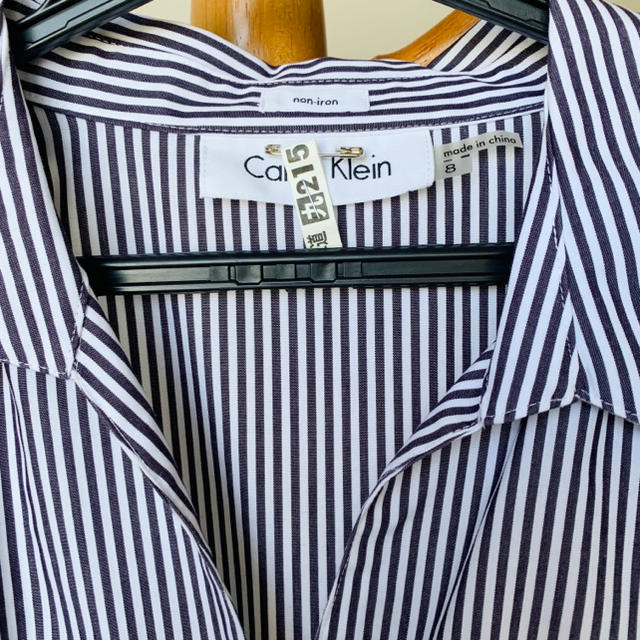 Calvin Klein(カルバンクライン)のCalvin Klein 綿100% ストライプシャツ L LL 長袖 白 茶色 レディースのトップス(シャツ/ブラウス(長袖/七分))の商品写真
