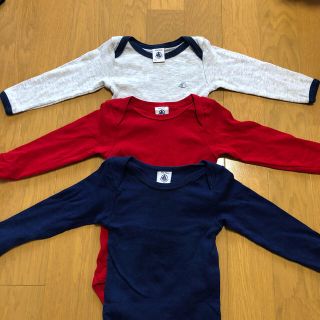 プチバトー(PETIT BATEAU)の長袖ロンパース3枚セット(ロンパース)