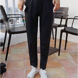 ディーホリック(dholic)のkorea black pants(クロップドパンツ)