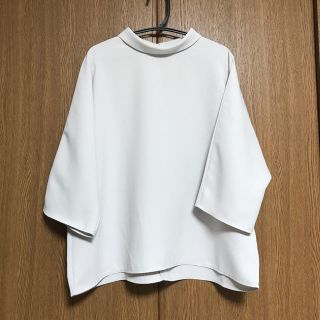 ユニクロ(UNIQLO)のユニクロ　ドレープブラウス(カットソー(長袖/七分))