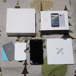 引っ越しセール Nexus5x Black 美品 (スマートフォン本体)