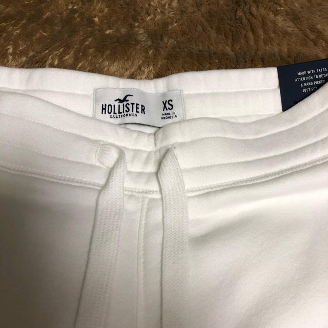 Hollister(ホリスター)の最終安値！【新品未使用】ホリスター 半パン XS メンズのパンツ(ショートパンツ)の商品写真