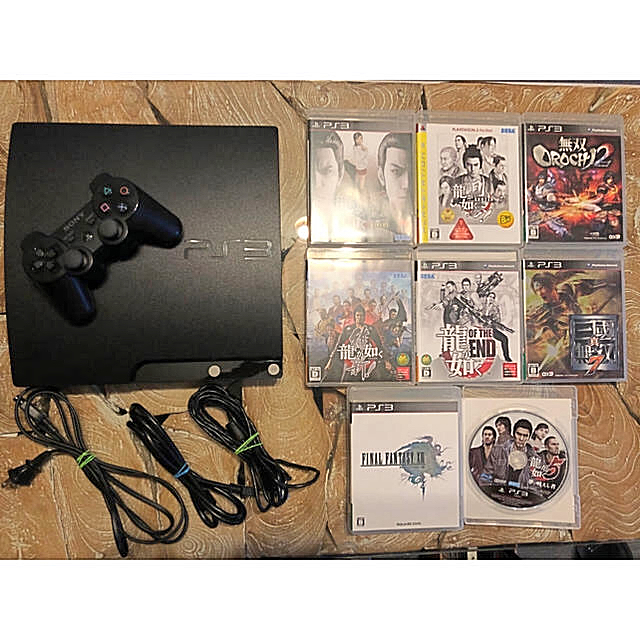 【SALE】PS3 本体 ＆人気ゲームソフト ８本セット