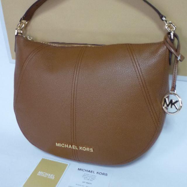 Michael Kors(マイケルコース)の新品 アメリカMK店で購入 BEDFORD MD CONV SHLDR ２Way レディースのバッグ(ショルダーバッグ)の商品写真