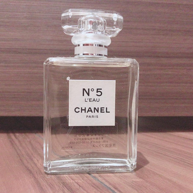 CHANEL(シャネル)のシャネル N°5 ロー オードゥ トワレット (ヴァポリザター) コスメ/美容の香水(ユニセックス)の商品写真