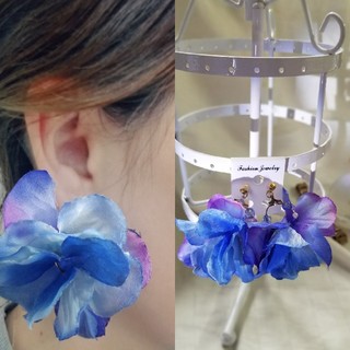 涼しげブルーフラワーピアス🌸(ピアス)