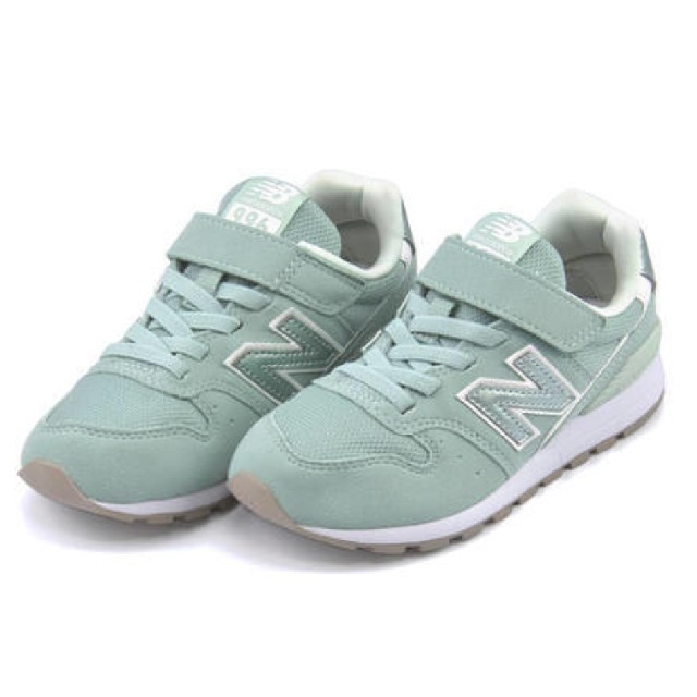 New Balance(ニューバランス)の専用♡ニューバランス★18.5 キッズ/ベビー/マタニティのキッズ靴/シューズ(15cm~)(スニーカー)の商品写真