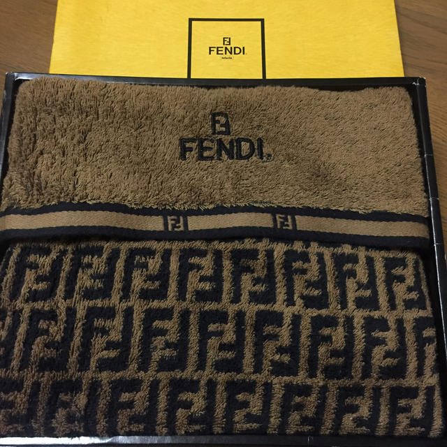 FENDI - FENDI フェンディ バスタオル の通販 by tomotomo｜フェンディならラクマ