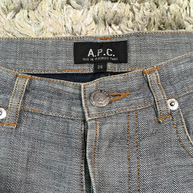 A.P.C(アーペーセー)のAPC  デニム ジーンズ グレー 裏表逆生地 メンズのパンツ(デニム/ジーンズ)の商品写真