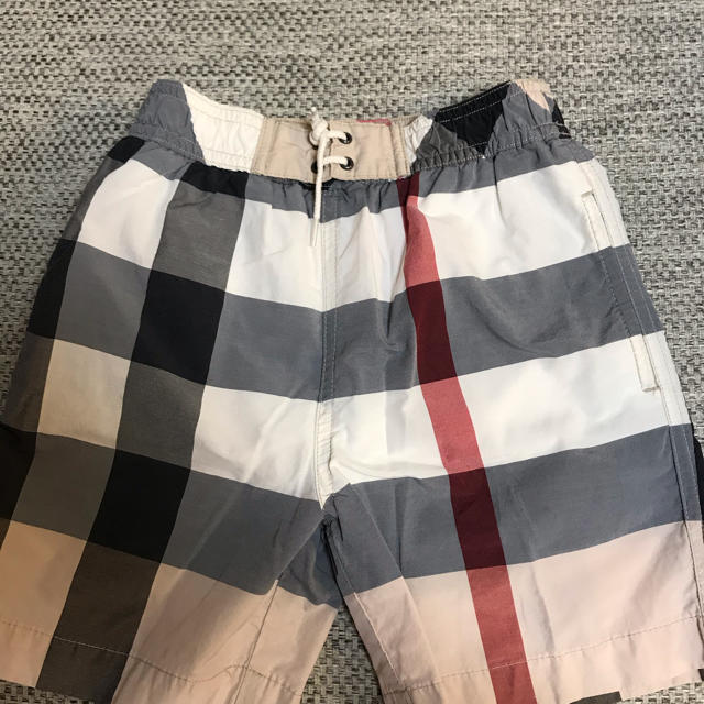 BURBERRY(バーバリー)の《レア》バーバリー  チルドレン水着　116cm キッズ/ベビー/マタニティのキッズ服男の子用(90cm~)(水着)の商品写真