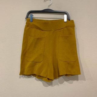 エイチアンドエム(H&M)のH&Mトレンドライン36(日本9号)ハイウェストショート(ショートパンツ)