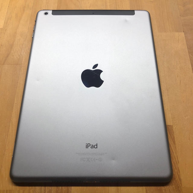 Apple iPad Air 64GB Cellularモデル 傷、凹み、