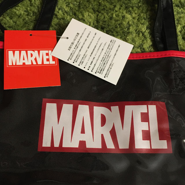 MARVEL(マーベル)のMARVEL ビニールバッグ　新品・タグ付き^ - ^ メンズのバッグ(ショルダーバッグ)の商品写真