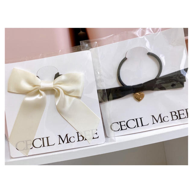 CECIL McBEE(セシルマクビー)の【新品・未使用】【CECIL Mc BEE】ヘアゴム2つセット レディースのヘアアクセサリー(ヘアゴム/シュシュ)の商品写真