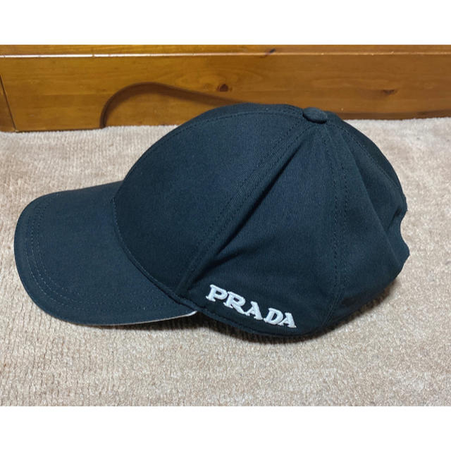 PRADA(プラダ)のPRADAのキャップ　帽子　正規品 メンズの帽子(キャップ)の商品写真