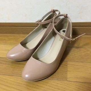 グローブ(grove)のベージュパンプス　アンクルストラップ(ハイヒール/パンプス)