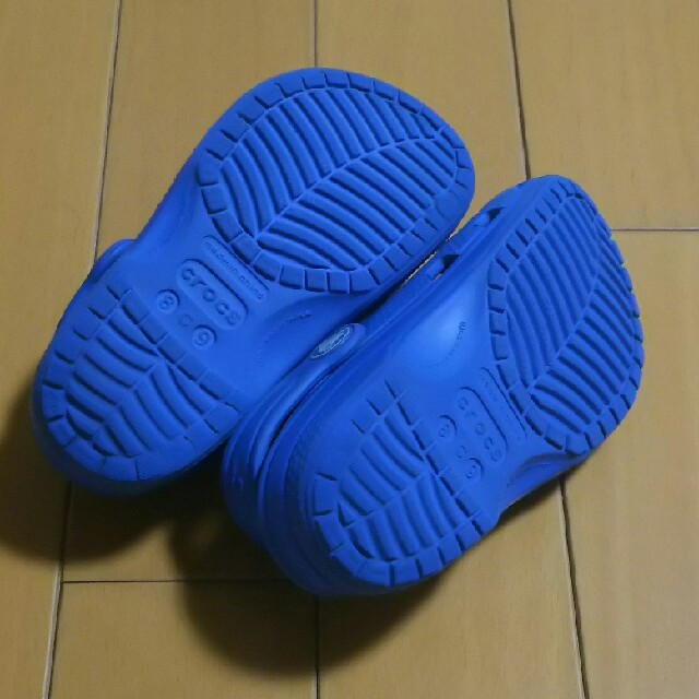 crocs(クロックス)の子供サンダル crocs クロックス 16㎝程度 ブルー  キッズ/ベビー/マタニティのキッズ靴/シューズ(15cm~)(サンダル)の商品写真