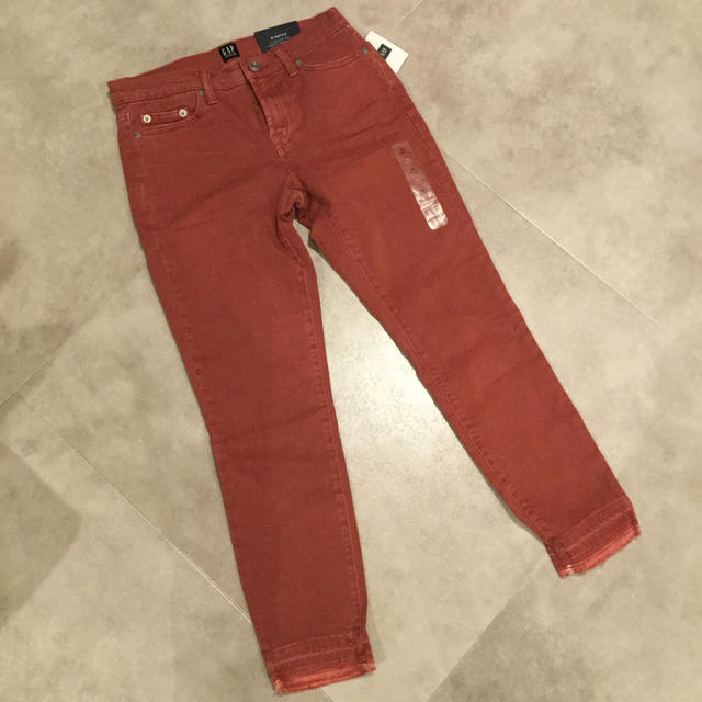 GAP(ギャップ)のGap新品true skinny ankle25 レディースのパンツ(スキニーパンツ)の商品写真