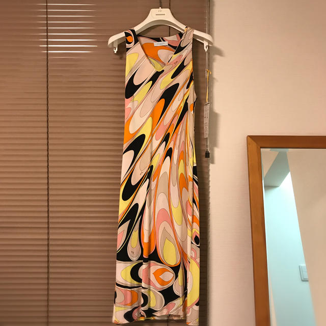 EMILIO PUCCI(エミリオプッチ)の夏物ワンピース レディースのワンピース(ロングワンピース/マキシワンピース)の商品写真