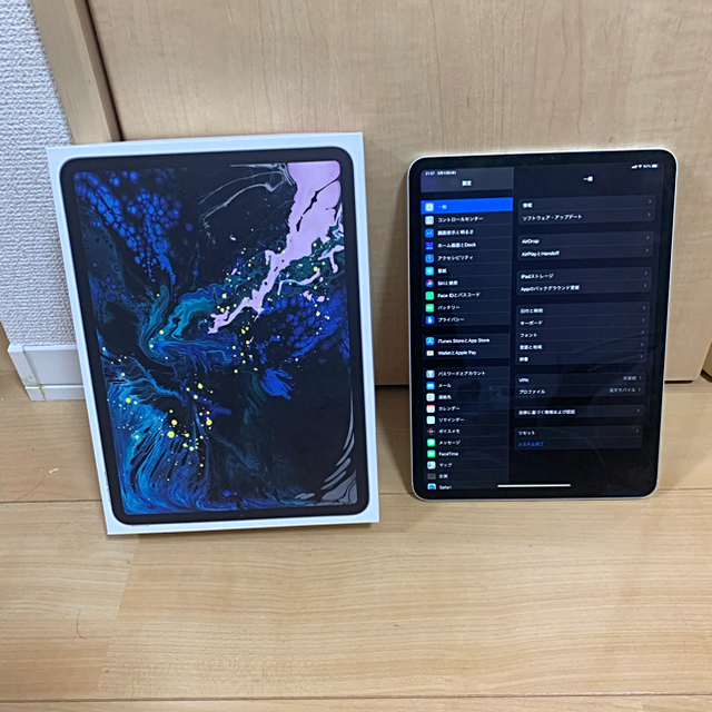 iPad(アイパッド)の【美品】iPad Pro 11インチ 64GB cellular docomo スマホ/家電/カメラのPC/タブレット(タブレット)の商品写真