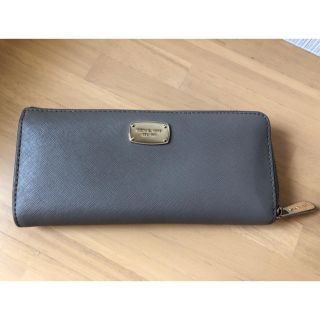 マイケルコース(Michael Kors)のマイケルコース  財布　長財布　ベージュ　グレー　グレージュ　正規品(財布)