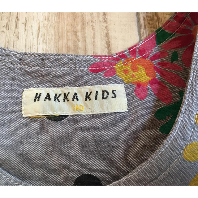 hakka kids(ハッカキッズ)のHAKKAKIDS  フレア　お花柄　ワンピース キッズ/ベビー/マタニティのキッズ服女の子用(90cm~)(ワンピース)の商品写真