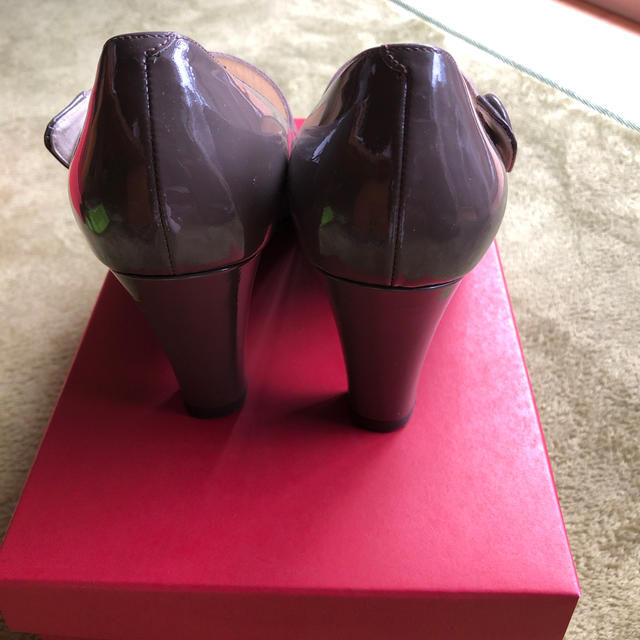 REGAL(リーガル)のリーガルパンプス24センチ新品 レディースの靴/シューズ(ハイヒール/パンプス)の商品写真