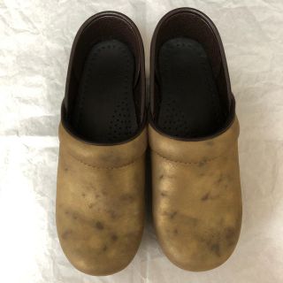 ダンスコ(dansko)の《新品》ダンスコ Professional ブロンズ 36(ローファー/革靴)