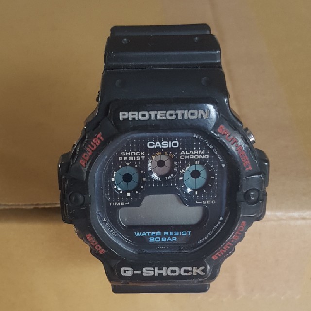 G-SHOCK(ジーショック)のGｰSHOCK DW-5900 メンズの時計(腕時計(デジタル))の商品写真