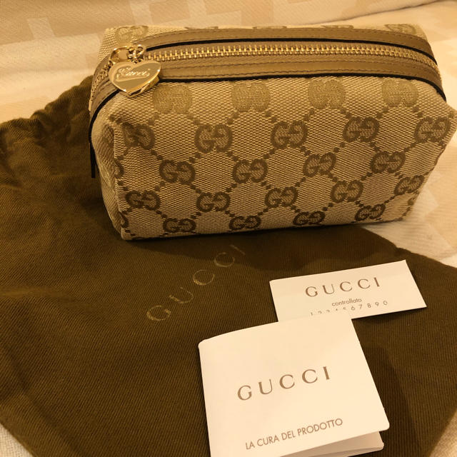 Gucci(グッチ)の新品未使用☆GUCCI グッチ ポーチ☺︎！！ レディースのファッション小物(ポーチ)の商品写真