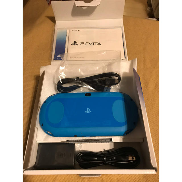 PlayStation Vita Wi-Fiモデル アクア PCH-2000