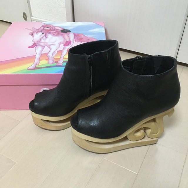 JEFFREY CAMPBELL(ジェフリーキャンベル)のジェフリーキャンベル スケート靴 レディースの靴/シューズ(ハイヒール/パンプス)の商品写真