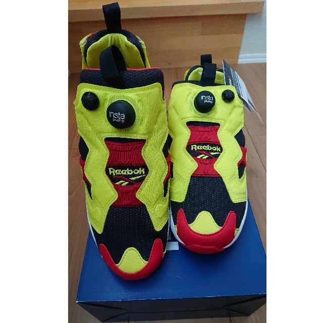 Reebok(リーボック)のReebok insta pump fury og ﾎﾟﾝﾌﾟﾌｭｰﾘｰ メンズの靴/シューズ(スニーカー)の商品写真