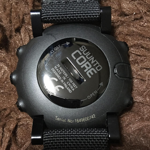 SUUNTO(スント)の期間限定 suunto スント core コア ブラック レッド メンズの時計(腕時計(デジタル))の商品写真