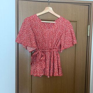 グレイル(GRL)のグレイル　夏服　赤　オレンジ　春服　花柄　ブラウス(シャツ/ブラウス(半袖/袖なし))