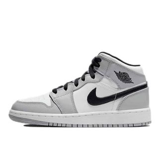 ナイキ(NIKE)のNIKE  AIR JORDAN 1 MID(スニーカー)