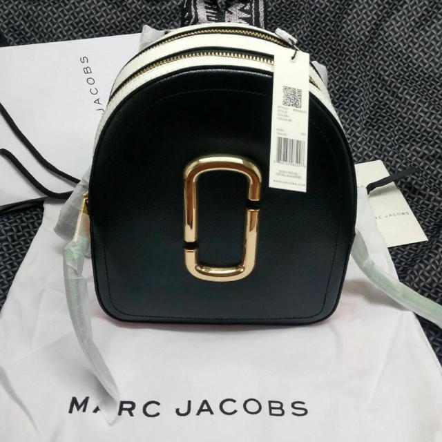 MARC JACOBS - 新品♡マークジェイコブス パックショットの通販 by