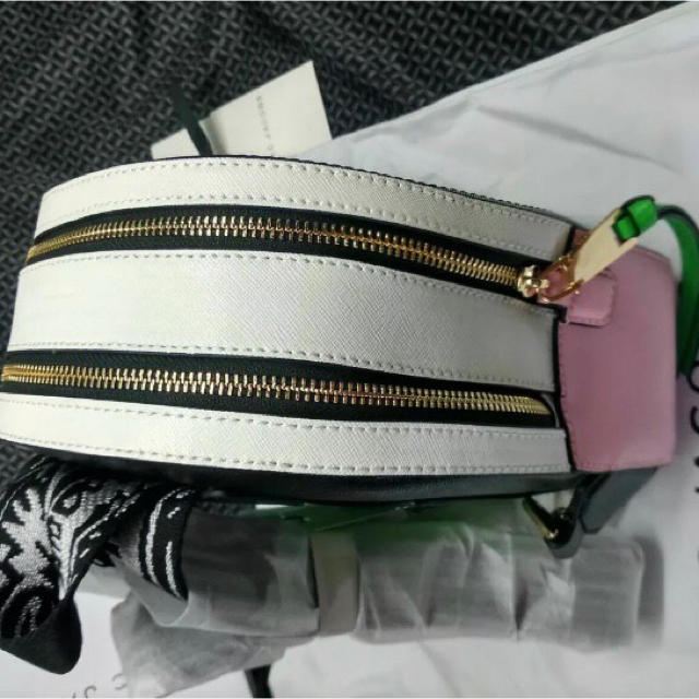りがとうご✓ MARC JACOBS - 新品♡マークジェイコブス パックショット