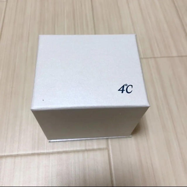 4℃(ヨンドシー)の4℃ ヨンドシー　空箱　ショップ袋 レディースのバッグ(ショップ袋)の商品写真