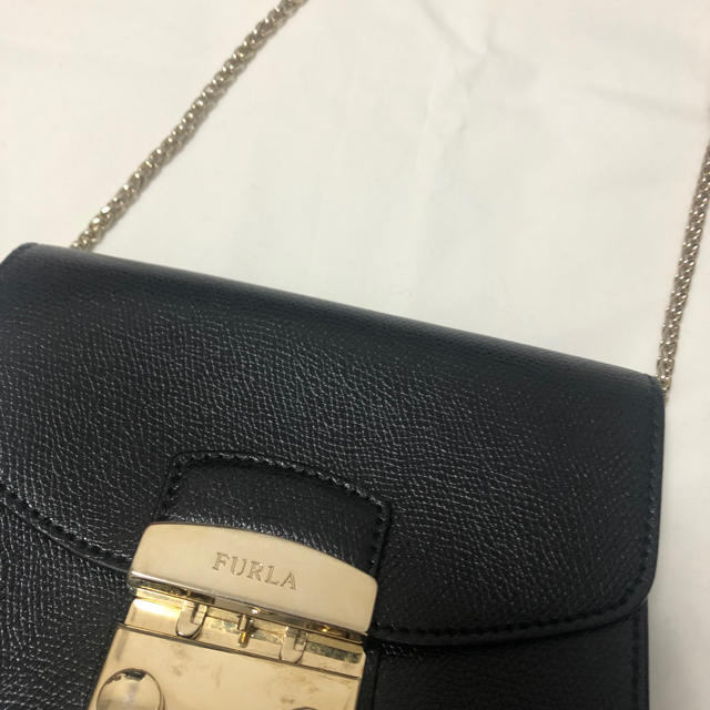 最終値下げ　正規品 FURLA メトロポリス チェーンバッグ