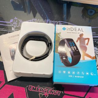 スマートウォッチ　itDEAL(トレーニング用品)