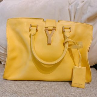 SAINT LAURENT(バッグ ・ イエロー/黄色系)のフリマアイテム一覧 SAINT LAURENT(バッグ ・ イエロー/黄色系)のフリマアイテム一覧