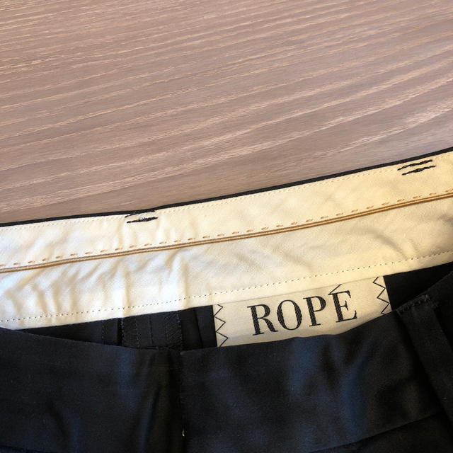 ROPE’(ロペ)のロペ　パンツ　34 レディースのパンツ(クロップドパンツ)の商品写真