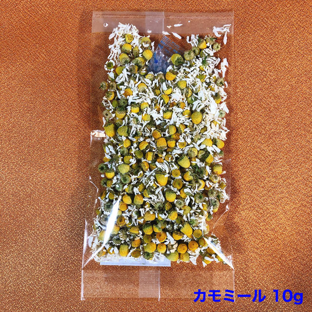 ☆2020年産新物！☆【上座ファーム】乾燥ハーブ カモミール 10g 食品/飲料/酒の食品(野菜)の商品写真