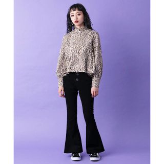 エイミーインザバッティーガール(Aymmy in the batty girls)のaymmy ブーツカット　パンツ　ネイビー(デニム/ジーンズ)