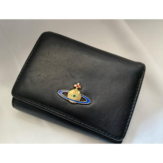 Vivienne Westwood(ヴィヴィアンウエストウッド)の美品！断捨離セール！大人気　ヴィヴィアンウエストウッド　折り畳み財布 レディースのファッション小物(財布)の商品写真