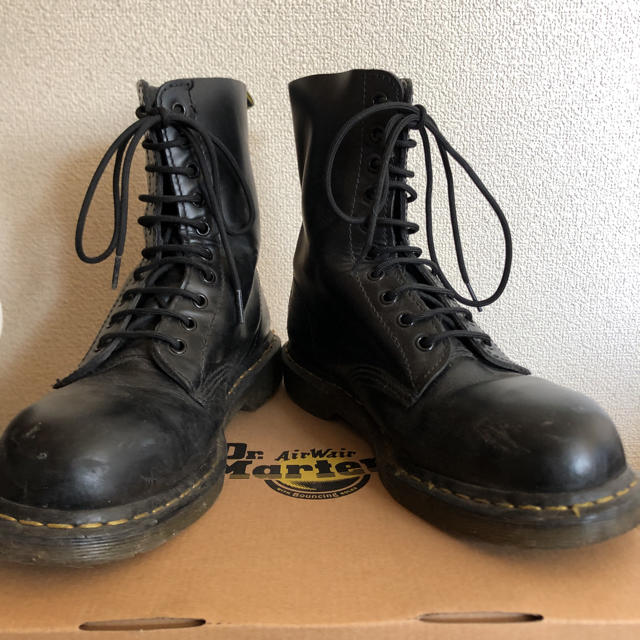 Dr.Martens 10ホール スチールトゥ