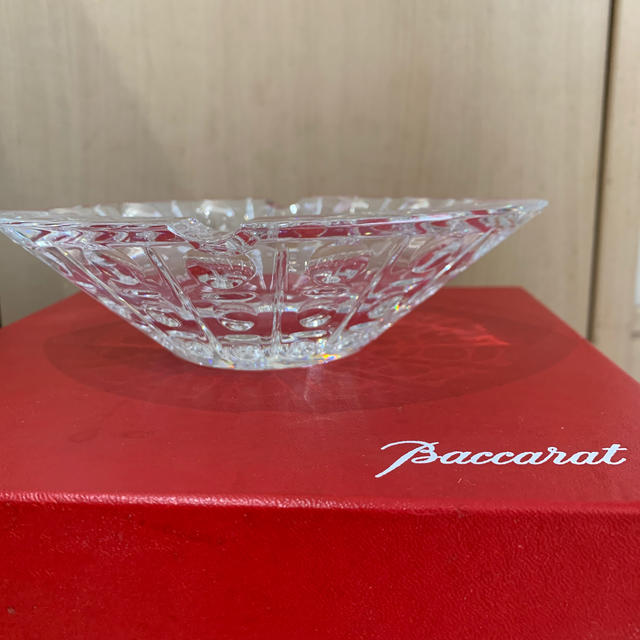 低価人気 Baccarat 灰皿 小物入れの通販 by meknow's|バカラならラクマ - バカラ 在庫あ