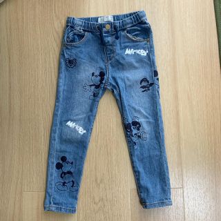 ザラキッズ(ZARA KIDS)のZARA baby ミッキーデニム　ジーパン　3/4years 104(パンツ/スパッツ)