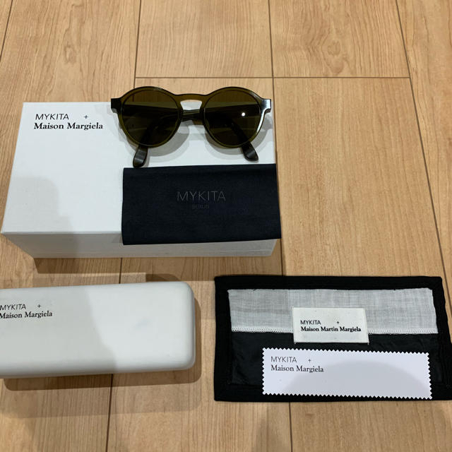 Maison Martin Margiela(マルタンマルジェラ)のMYKITA + Maison Margiela MMRAW002   レディースのファッション小物(サングラス/メガネ)の商品写真